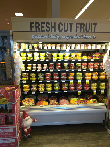 Grocery Store «Vons», reviews and photos, 3520 Riverside Plaza Dr, Riverside, CA 92506, USA