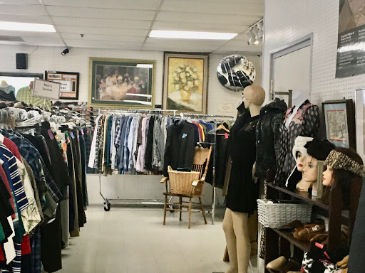 Thrift Store «Pick of the Litter Thrift and Gift Shop», reviews and photos