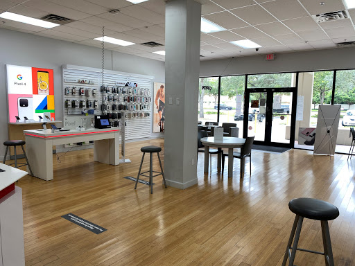 Cell Phone Store «GoWireless Verizon Authorized Retailer», reviews and photos, 1819 N Pine Island Rd, Plantation, FL 33322, USA