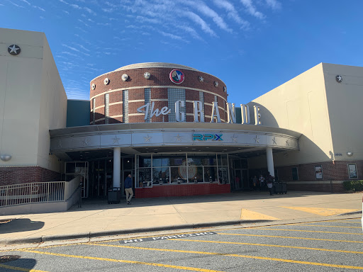 Movie Theater «Regal Cinemas Greensboro Grande 16», reviews and photos, 3205 Northline Ave, Greensboro, NC 27408, USA