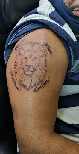 Tattoo Shop «BODY ARMOR TATTOO AND PIERCING», reviews and photos, 20709 US-27, Lake Wales, FL 33853, USA