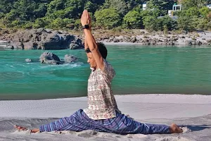 Yogaashi | Yoga Classes image