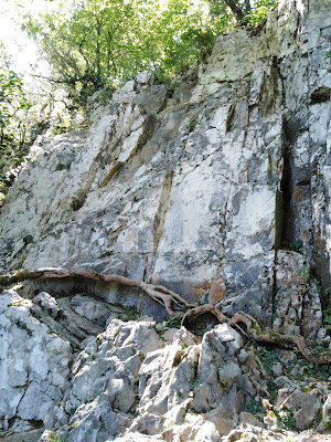 Rocher ecole Esquit à Lées-Athas