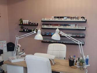 Nailcare by Denise