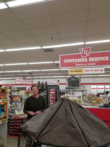 Home Improvement Store «Tractor Supply Co.», reviews and photos, 397 W Los Angeles Ave, Moorpark, CA 93021, USA