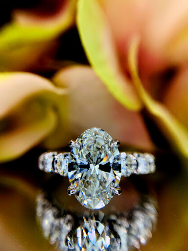 Jewelry Store «Pearce Jewelers», reviews and photos, 41 Glen Rd, West Lebanon, NH 03784, USA