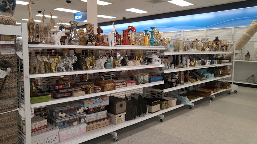 Clothing Store «Ross Dress for Less», reviews and photos, 2625 Piedmont Rd NE, Atlanta, GA 30324, USA