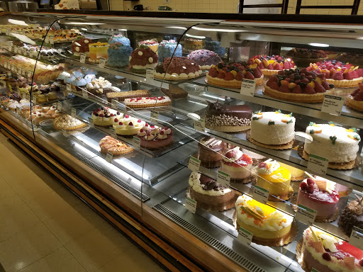 Grocery Store «Whole Foods Market», reviews and photos, 647 Washington St, Newton, MA 02458, USA