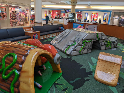 Shopping Mall «Solomon Pond Mall», reviews and photos, 601 Donald Lynch Blvd, Marlborough, MA 01752, USA