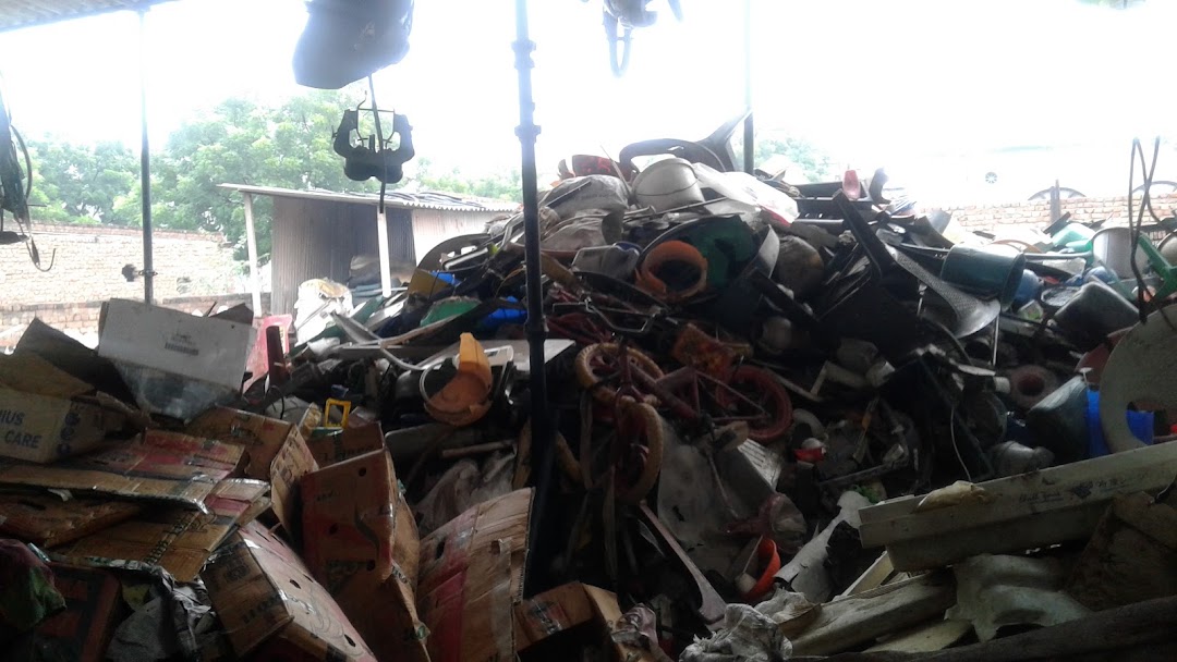 Mannan Junk Shop