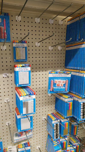 Dollar Store «Dollar Tree», reviews and photos, 646 Stewart Ave, Garden City, NY 11530, USA