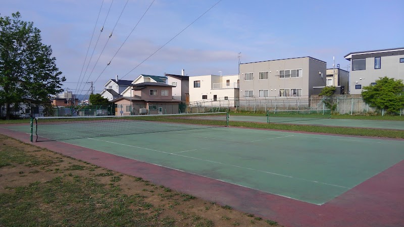 NHK広場テニスコート