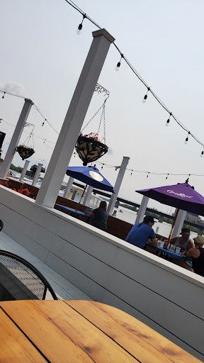 Bar & Grill «Jimmy Seas», reviews and photos, 1330 Marine St, Green Bay, WI 54301, USA