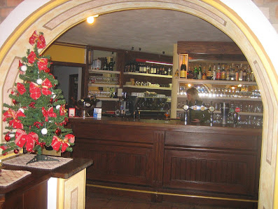 Pizzeria Ristorante Bar Ti Spiazza Borgata Palù, 17, 33012 Sappada UD, Italia