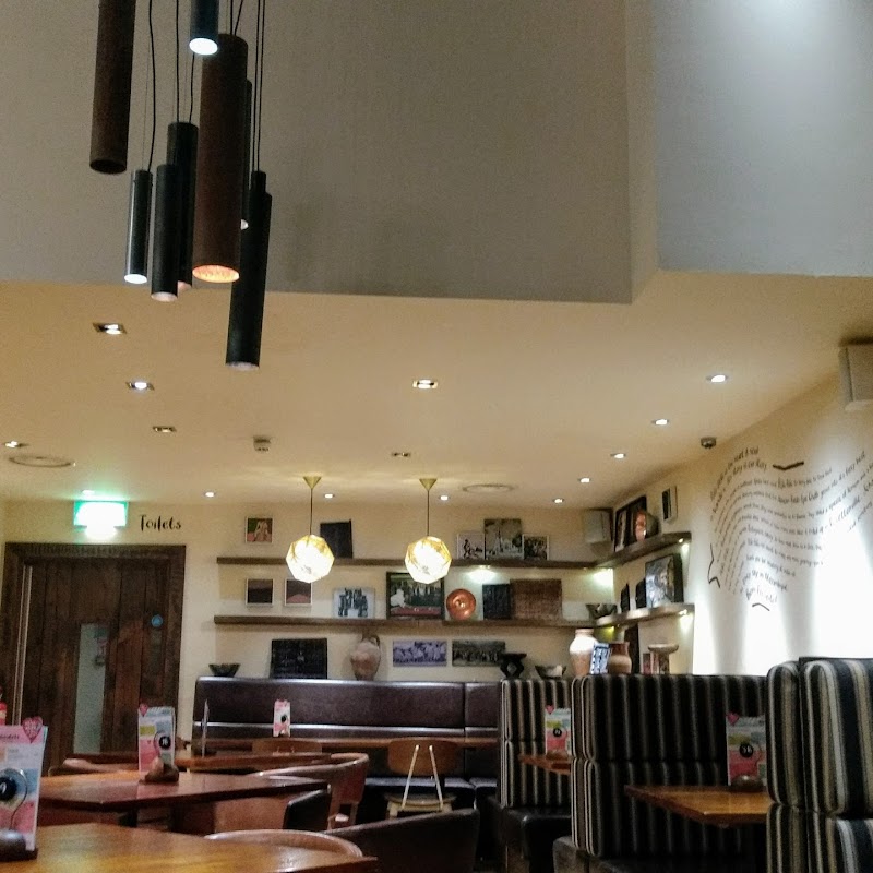 Nando's Harlow