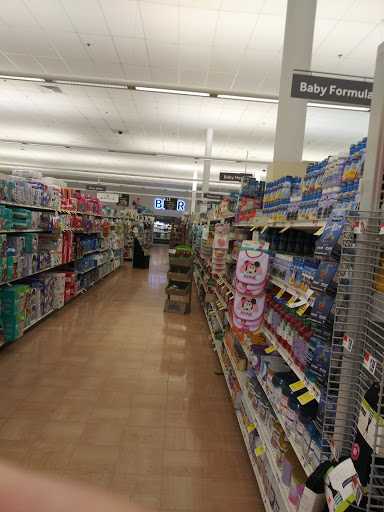 Supermarket «Super Stop & Shop», reviews and photos, 533 E Main St, Bay Shore, NY 11706, USA