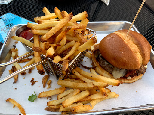 Restaurant «Browndog Treats, Drinks, & Eats», reviews and photos, 120 E Main St, Northville, MI 48167, USA