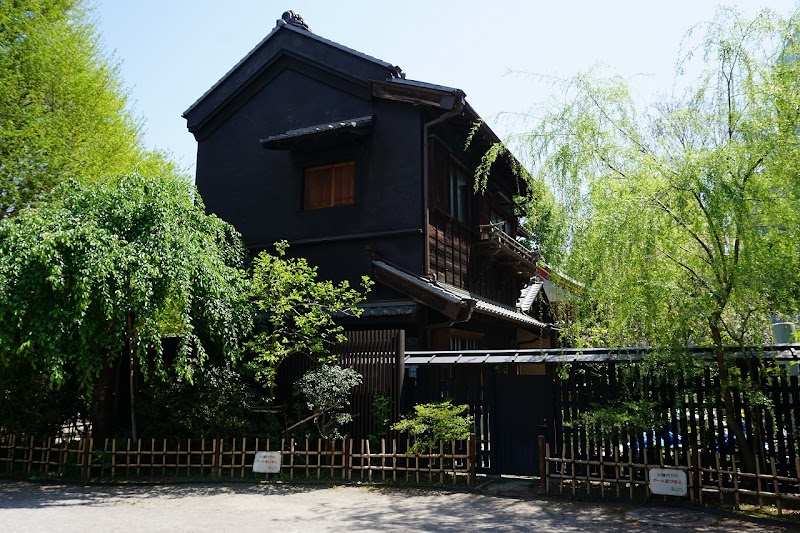 遠藤家旧店舗・住宅主屋(千代田区指定有形文化財)