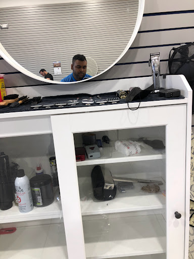 Barber Shop «Next Level Barbers», reviews and photos, 11601 S Orange Blossom Trail #102, Orlando, FL 32837, USA