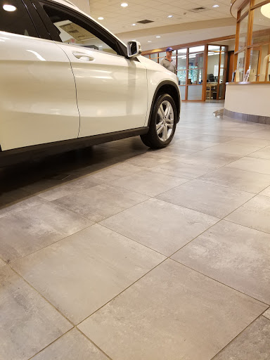 Mercedes Benz Dealer «New Country Motor Cars, Inc», reviews and photos, 1 Weston St, Hartford, CT 06120, USA