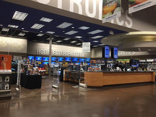 Grocery Store «Fred Meyer», reviews and photos, 3300 Portland Rd, Newberg, OR 97132, USA