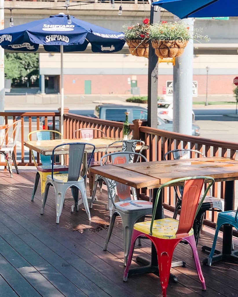 Restoration Kitchen & Cocktails 11757