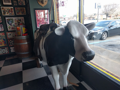 Tattoo Shop «Folk City Tattoo», reviews and photos, 3020 W Mercury Blvd, Hampton, VA 23666, USA