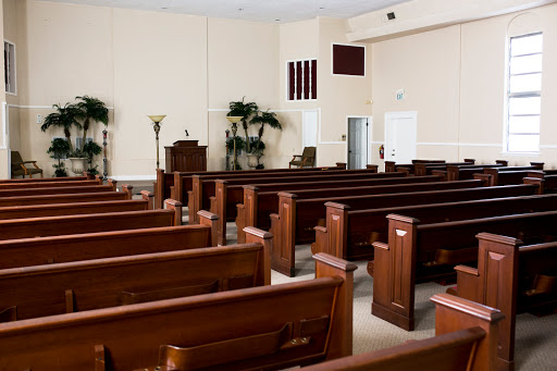 Funeral Home «Davis Seawinds Funeral Home and Crematory», reviews and photos, 560 Montreal Ave, Melbourne, FL 32935, USA