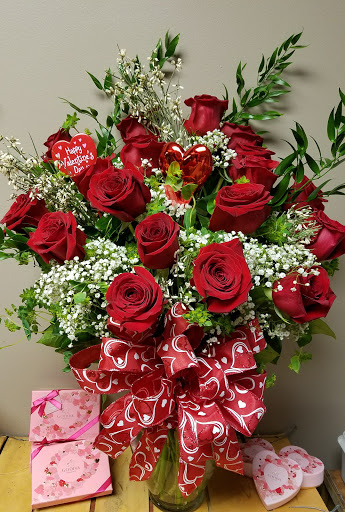 Florist «Country Village Florist and Gifts, Inc.», reviews and photos, 212 E Main St, East Islip, NY 11730, USA