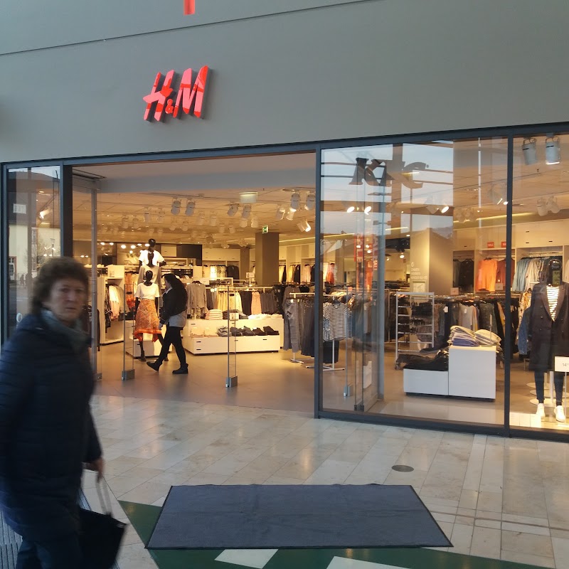 H&M