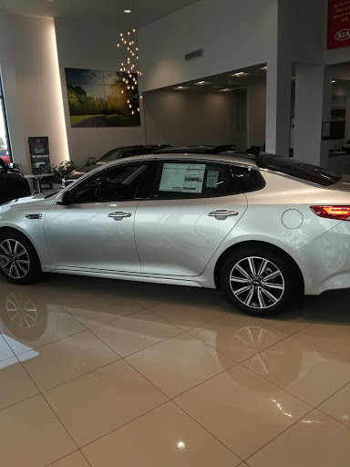 Auto Repair Shop «Summit Place Kia East», reviews and photos, 44900 N Gratiot Ave, Charter Twp of Clinton, MI 48036, USA