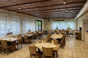 Akropolis Restaurant image