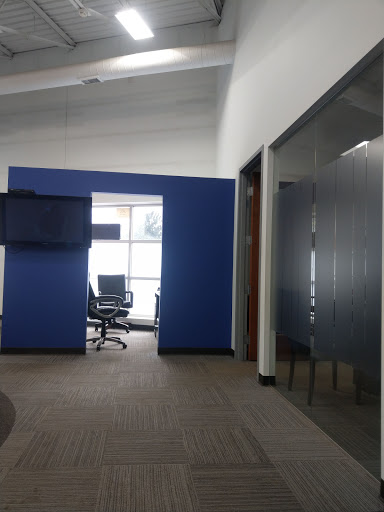 Used Car Dealer «iDeal Auto Imports», reviews and photos, 7980 Wallace Rd, Eden Prairie, MN 55344, USA