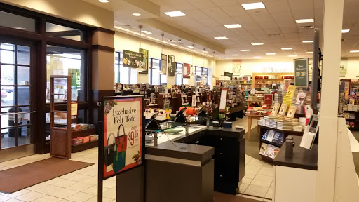 Book Store «Barnes & Noble», reviews and photos, 25 Hazard Ave # 4, Enfield, CT 06082, USA
