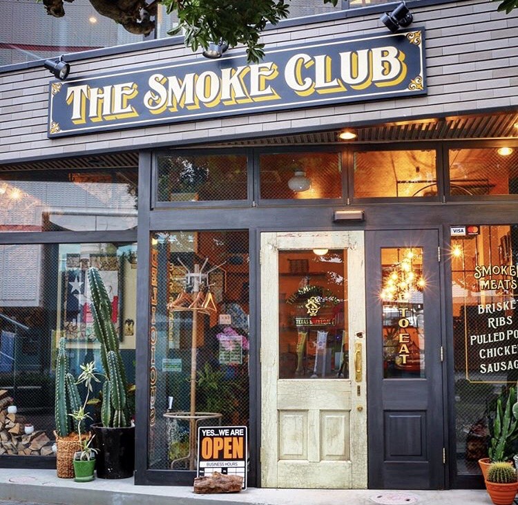 THE SMOKE CLUB