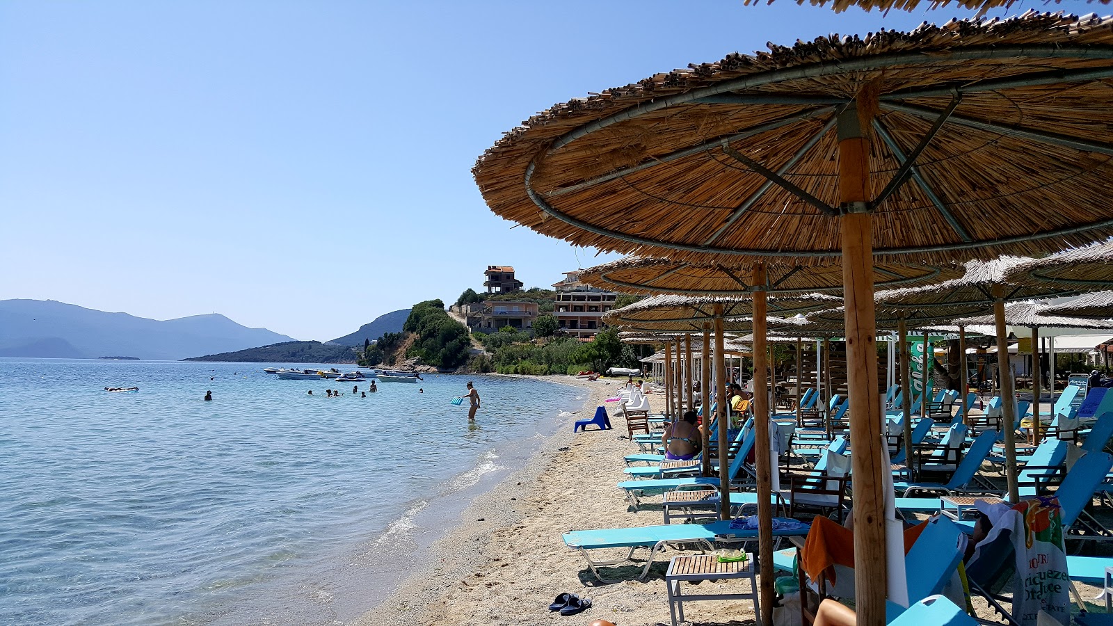 Foto di Glifa beach con spiaggia spaziosa