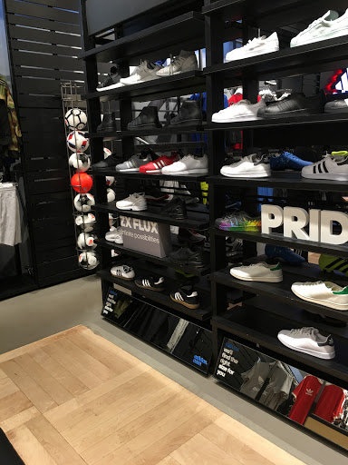 adidas Store