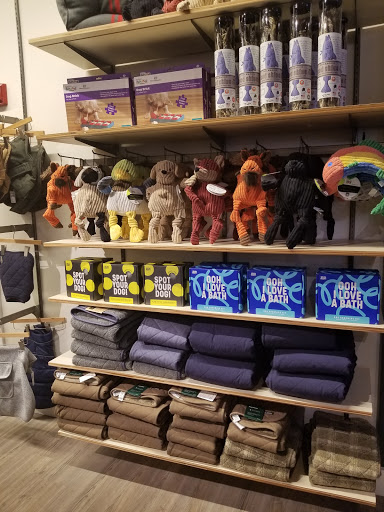 Clothing Store «L.L. Bean», reviews and photos, 25225 Cedar Rd, Lyndhurst, OH 44124, USA