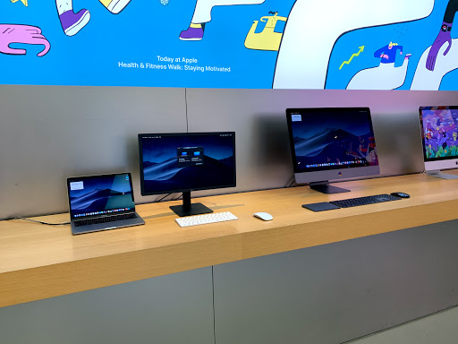 Computer Store «Apple Greenwich Avenue», reviews and photos, 356 Greenwich Ave, Greenwich, CT 06830, USA