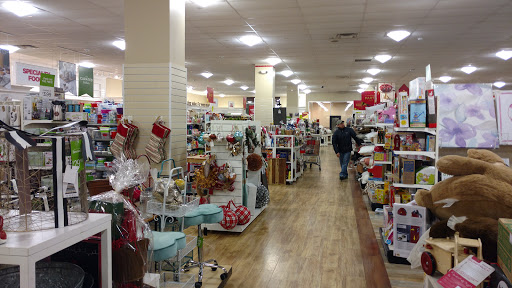Department Store «Marshalls & HomeGoods», reviews and photos, 200 Petersville Rd, New Rochelle, NY 10801, USA