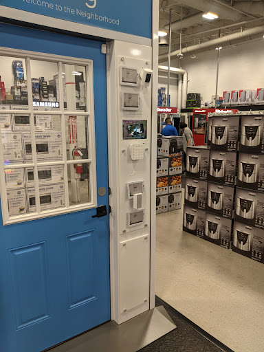 Electronics Store «Best Buy», reviews and photos, 12989 Park Plaza Dr, Cerritos, CA 90703, USA