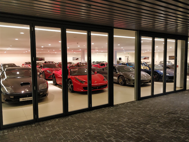 Official Ferrari Dealer - Dick Lovett, Swindon
