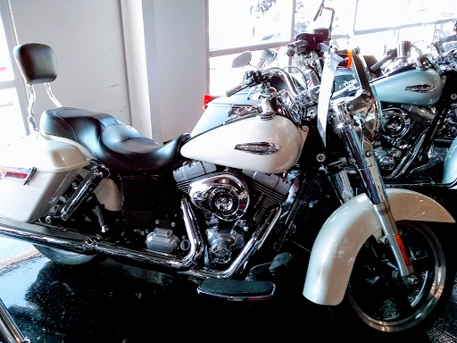 Used Motorcycle Dealer «Next Motorcycle Tampa», reviews and photos, 7002 E Adamo Dr, Tampa, FL 33619, USA