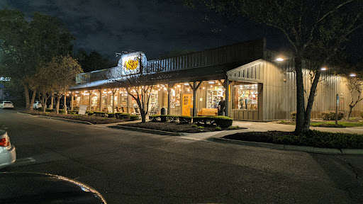American Restaurant «Cracker Barrel Old Country Store», reviews and photos, 30 Research Dr, Milford, CT 06460, USA