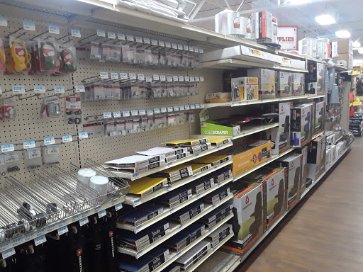 Home Improvement Store «Tractor Supply Co.», reviews and photos, 911 Center Point Rd, Hendersonville, TN 37075, USA