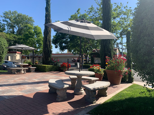 Coffee Shop «Le Boulevard», reviews and photos, 520 S Mooney Blvd, Visalia, CA 93277, USA