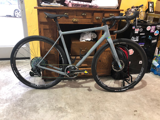 Bicycle Repair Shop «Mad Duck Cycling Shop», reviews and photos, 721 E Northwest Hwy, Grapevine, TX 76051, USA