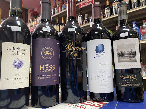 Liquor Store «Parkside 202 Wine & Liquors», reviews and photos, 3565 Crompond Rd, Cortlandt, NY 10567, USA