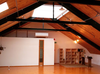 Raglan Yoga Loft