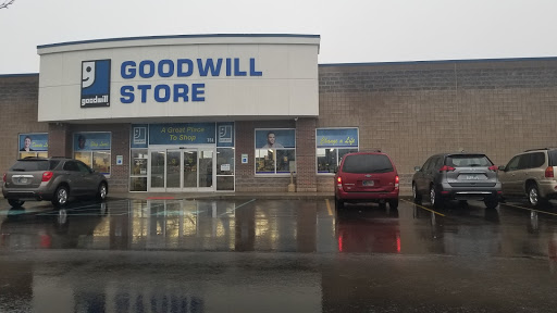 Thrift Store «Goodwill», reviews and photos